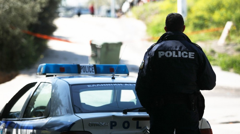 ΟΡΧΟΜΕΝΟΣ: Επιτέθηκαν στον ιδιοκτήτη σπιτιού με φτυάρι και άρπαξαν μια τηλεόραση