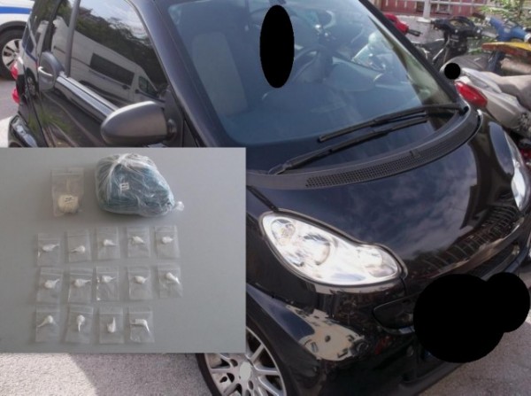 Νεαρό ζευγάρι γέμισε το αυτοκίνητο με δόσεις κοκαΐνης