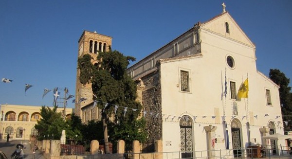 ΧΑΛΚΙΔΑ: Πανηγυρίζει ο ναός της Αγίας Παρασκευής για την γιορτή του Αγίου Χαραλάμπους