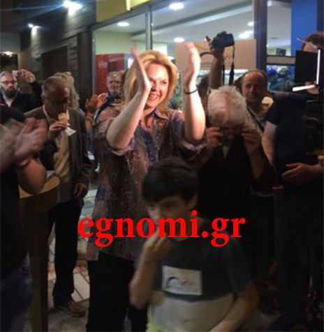 ΔΗΜΟΣ ΧΑΛΚΙΔΕΩΝ: Στο εκλογικό της κέντρο η Έλενα Βάκα