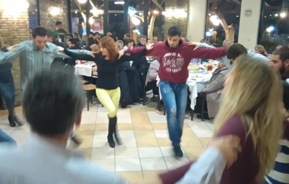 Το ΚΚΕ διοργανώνει λαϊκά γλέντια σε όλη την Εύβοια