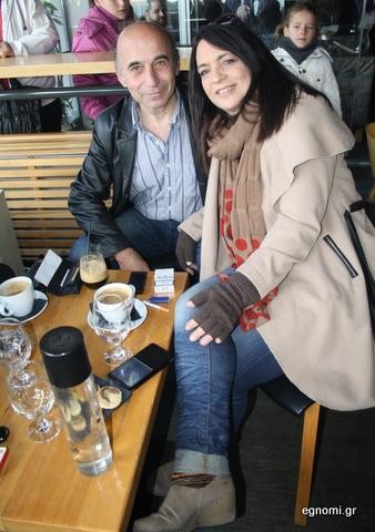 Καλά πλάκα κάνετε, αυτή η γυναίκα είναι γιαγιά;