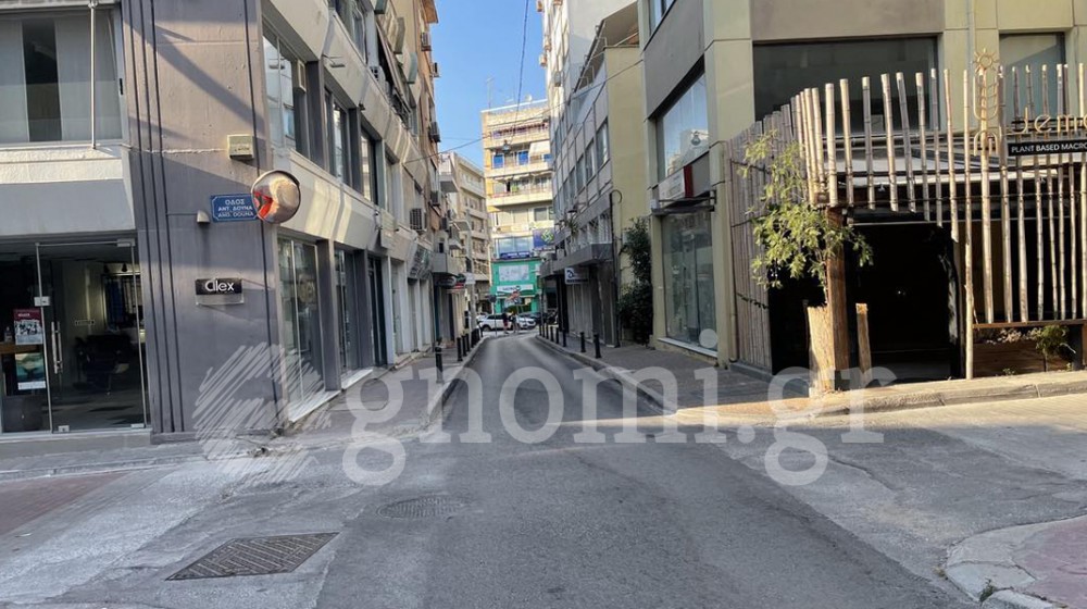 ΧΑΛΚΙΔΑ: Ανεγκέφαλοι έσπασαν ακόμη έναν καθρέφτη για οδηγούς