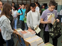 Τα βιβλία βρίσκονται ήδη στα γυμνάσια και λύκεια της Χαλκίδας