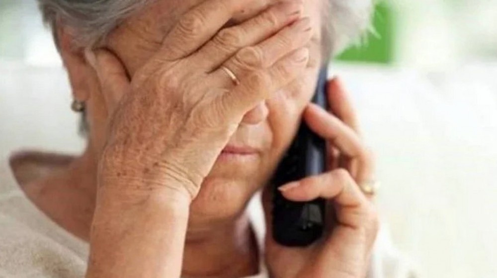 ΛΑΜΙΑ: Απάτη σε βάρος ηλικιωμένης με την μέθοδο του δήθεν τραυματισμού συγγενικού της προσώπου - Της πήραν 8.400 ευρώ
