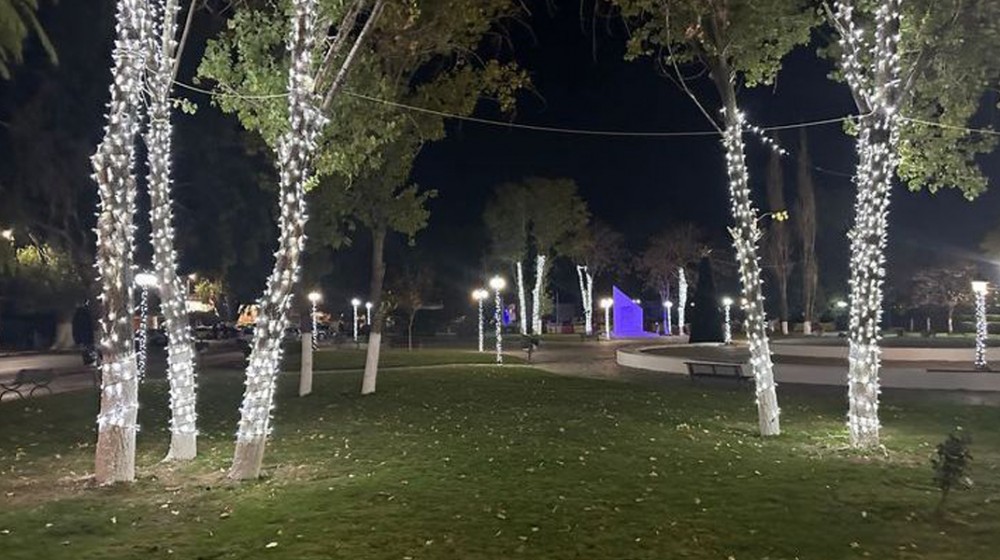 ΕΡΕΤΡΙΑ: Αναβλήθηκε η φωταγώγηση του Χριστουγεννιάτικου Δένδρου λόγω κακοκαιρίας