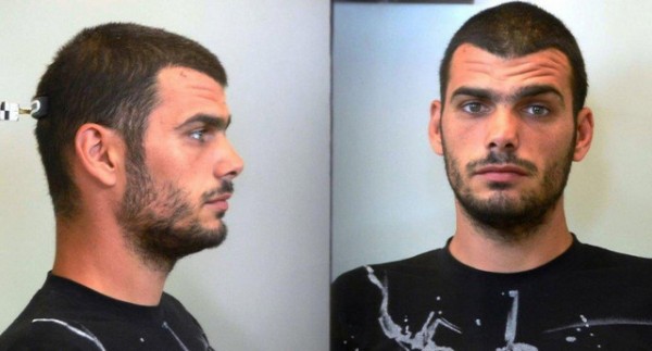 Δόθηκαν στη δημοσιότητα στοιχεία και φωτογραφίες του δράκου του Πειραιά