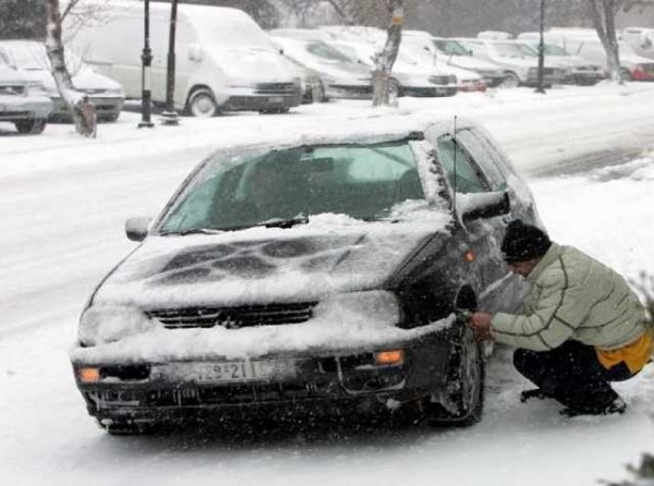 ΣΤΕΡΕΑ ΕΛΛΑΔΑ- ΚΑΚΟΚΑΙΡΙΑ: Που έχει διακοπεί η κυκλοφορία και που γίνεται με αλυσίδες