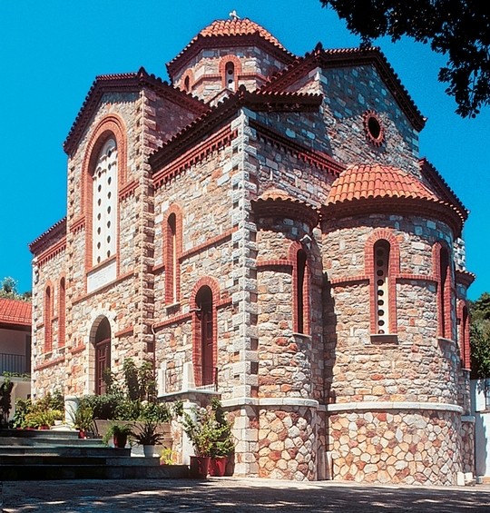 Στη Σκόπελο δύο Μητροπολίτες για το πανηγύρι του Αγίου Ρηγίνου