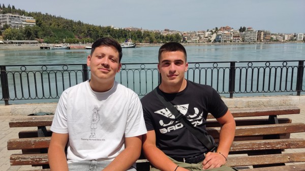 ΧΑΛΚΙΔΑ: Ο Ευθύμης και ο Στέλιος αποκλείεται να τσακωθούν για μία γυναίκα