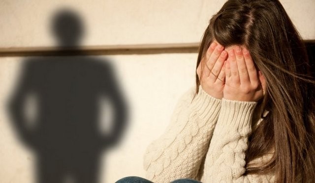 Βοιωτία: Συνελήφθησαν τρεις ανήλικοι μαθητές για τον βιασμό 13χρονης