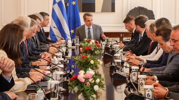 Τι είπε ο Φάνης Σπανός στο Μητσοτάκη στη συνάντηση των Περιφερειαρχών με τον πρωθυπουργό