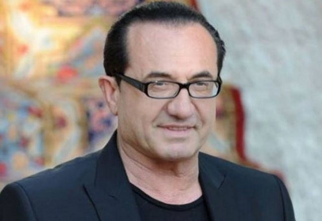Ο Λευτέρης Πανταζής μεταφέρθηκε αιμόφυρτος στο νοσοκομείο