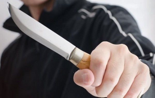 Ληστές δάγκωσαν 30χρονο για να του πάρουν κινητό και πορτοφόλι