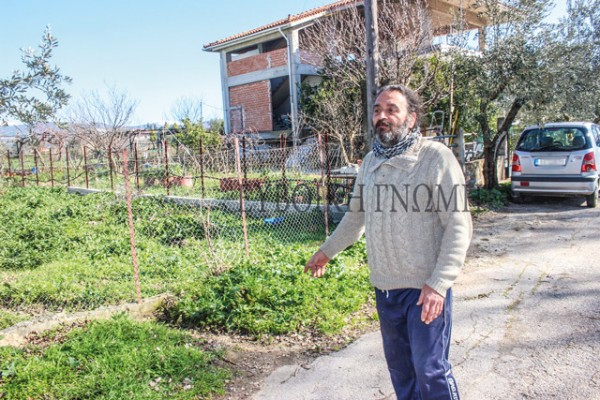 ΧΑΛΚΙΔΑ: Περνούν μαρτύριο από λακκούβες και λάσπη