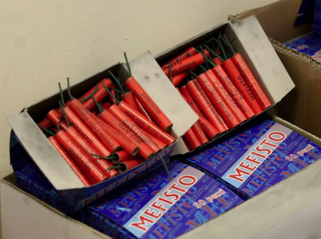 ΠΑΣΧΑ: Προσοχή σε κροτίδες και βεγγαλικά - Σοβαρός κίνδυνος ακρωτηριασμού από την χρήση τους