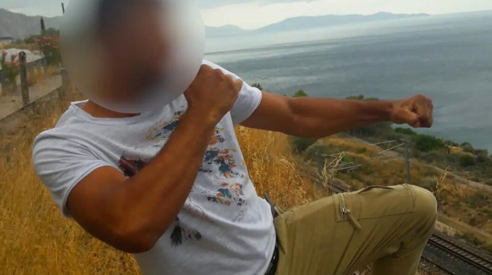 ΝΕΟΣ ΚΟΣΜΟΣ: Σοκάρουν οι εικόνες από τον ξυλοδαρμό μέχρι θανάτου του 58χρονου από τον 29χρονο Αλβανό (VIDEO)