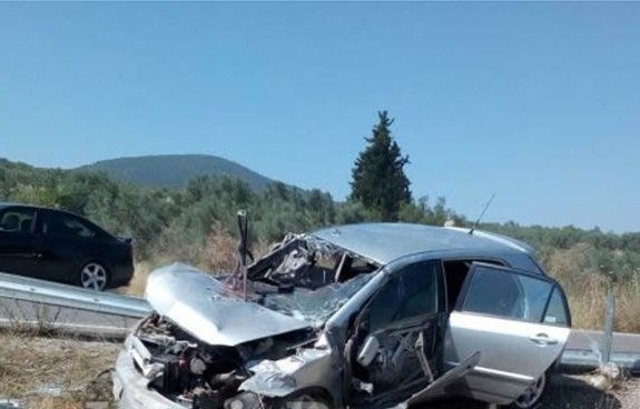 ΣΟΚΑΡΙΣΤΙΚΟ ΤΡΟΧΑΙΟ: Σκοτώθηκε 21χρονος, χαροπαλεύει η 16χρονη αδελφή του