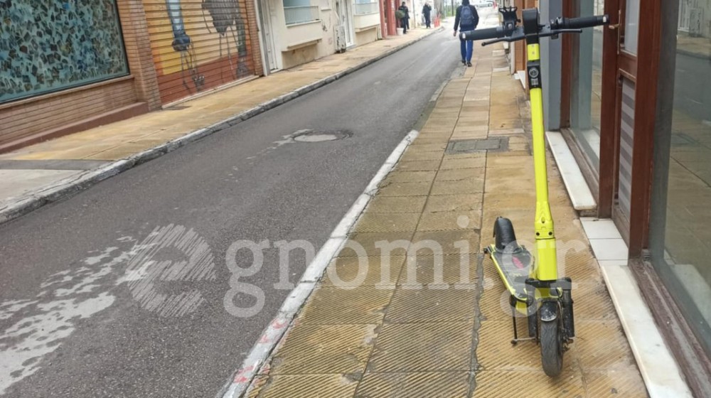 Ηλεκτρικά πατίνια χωρίς κανόνες ...κόβουν βόλτες στη Χαλκίδα