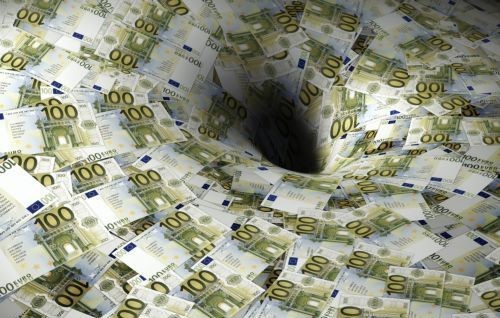 Bουτηγμένοι στα χρέη οι δήμοι της Eύβοιας