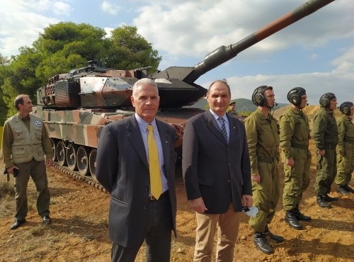 Οι έφεδροι αξιωματικοί της Εύβοιας εκπροσωπήθηκαν στη θεματική Εβδομάδα Ιππικού – Τεθωρακισμένων