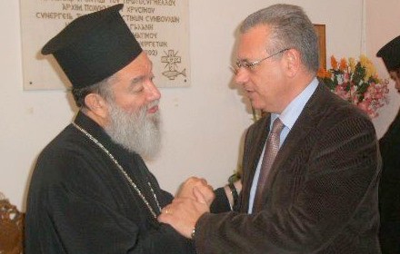 Κόντεψε να ... συλλάβει τον Μητροπολίτη!