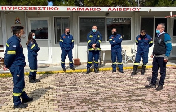 Περιοδεία στο Αλιβέρι πραγματοποίησε ο βουλευτής Θανάσης Ζεμπίλης