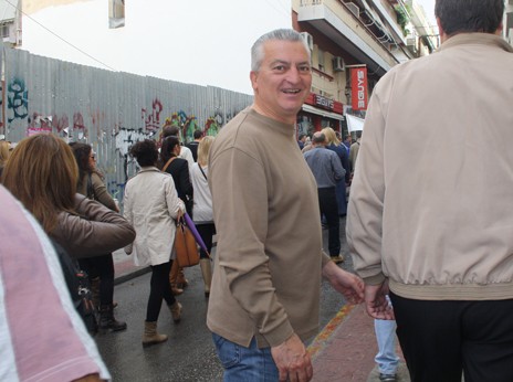 O Aγγελάτος στην οπισθοφυλακή