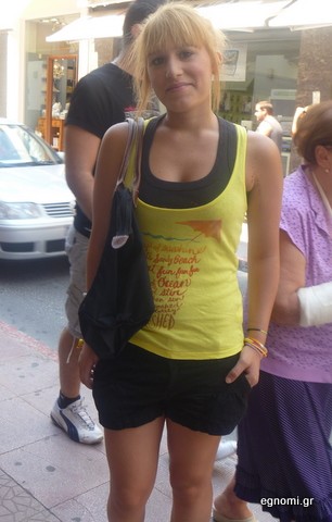 Ψάχνει ευκαιρίες στις εκπτώσεις