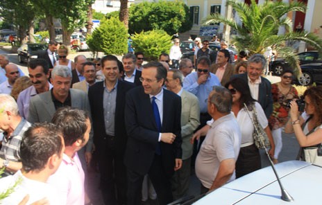 Περιοδεία εξπρές του Aντώνη Σαμαρά με στάση στη Χαλκίδα