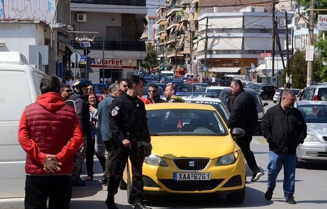ΧΑΛΚΙΔΑ: Επίθεση με μαχαίρι στην οδό Χαϊνά (φωτό)