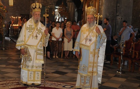 Προσωπικό δώρο από τον Χρυσόστομο στον Σεραφείμ