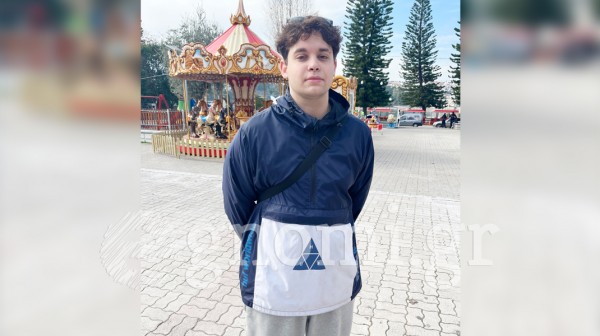 Πηγαινοέρχεται καθημερινά με τρένο, γιατί δεν του αρέσει η ...βαβούρα της Αθήνας