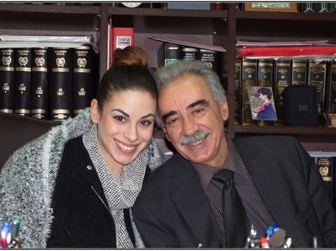 Διαθέτει προσωπική ψυχολόγο ο δικηγόρος Δημήτρης Καρβέλης