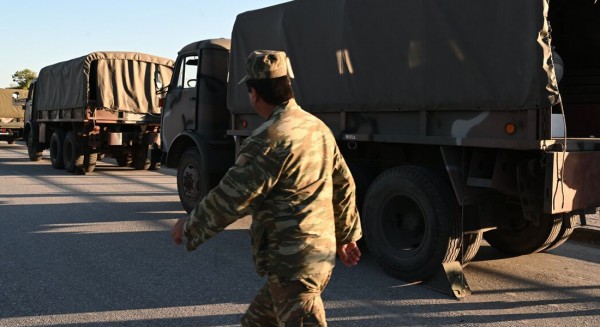 Πλημμύρες Θεσσαλία: Οι Ενοπλες Δυνάμεις αναλαμβάνουν ενεργό ρόλο στην περισυλλογή νεκρών ζώων