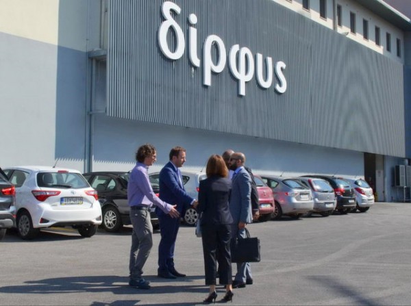 ΣΤΕΝΗ ΕΥΒΟΙΑΣ: Ο πρόξενος του Κουβέιτ επισκέφθηκε την εταιρεία εμφιάλωσης νερού Δίρφυς