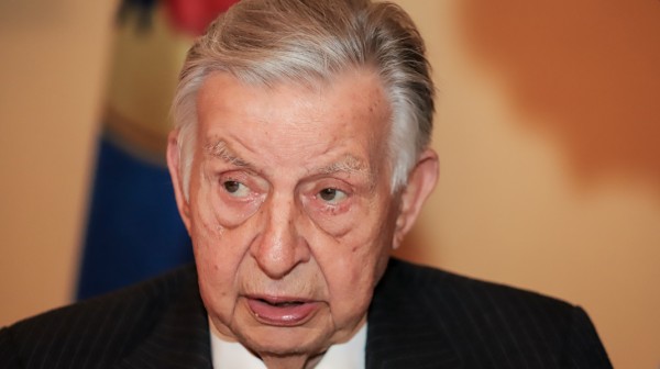 ΙΩΑΝΝΗΣ ΒΑΡΒΙΤΣΙΩΤΗΣ: Το ιστορικό στέλεχος της ΝΔ έφυγε από τη ζωή σε ηλικία 93 ετών (VIDEO)