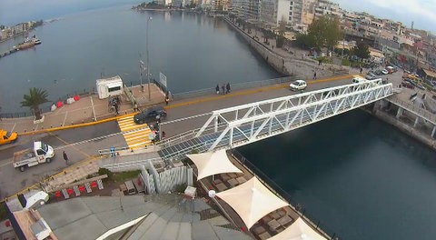 Δόθηκε στην κυκλοφορία η γέφυρα του Ευρίπου