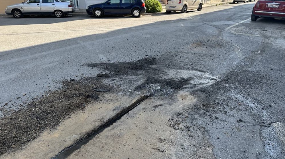 ΧΑΛΚΙΔΑ: Η οπτική ίνα έσπασε τον αγωγό ύδρευσης (VIDEO)