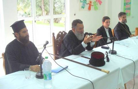 Σε συνέδριο κληρικών συμμετείχαν και οι πρεσβυτέρες