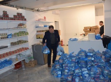 Μοίρασε τρόφιμα το Κοινωνικό Παντοπωλείο του Δήμου Χαλκιδέων