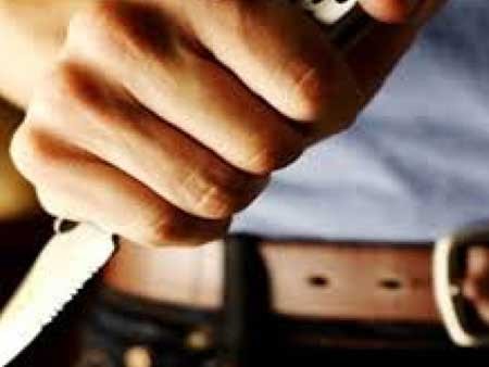 15χρονος μαχαίρωσε αστυνομικό