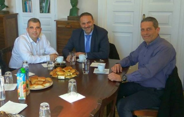 Ούτε που άγγιξαν τις πίτες Μαυραγάνης και Θεοδουλίδης