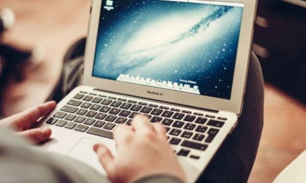 Διέσυρε με γυμνές φωτογραφίες και βίντεο την ανήλικη φίλη του