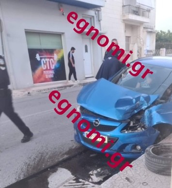 ΛΗΛΑΝΤΙΩΝ-ΧΑΛΚΙΔΑ: Σφοδρή σύγκρουση ΙΧ με λεωφορείο