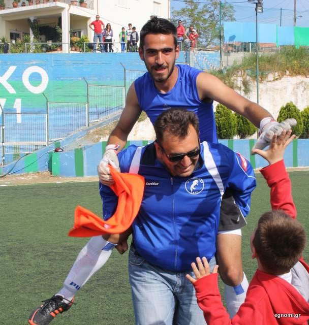 H χαρά των παιχτών του ΑΟ Σκύρου