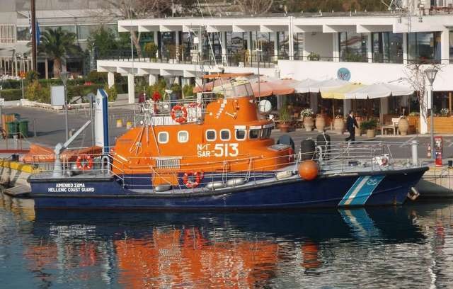 ΣΚΥΡΟΣ: Μεταφέρθηκε ηλικιωμένη ασθενής με σκάφος του λιμενικού στην Κύμη