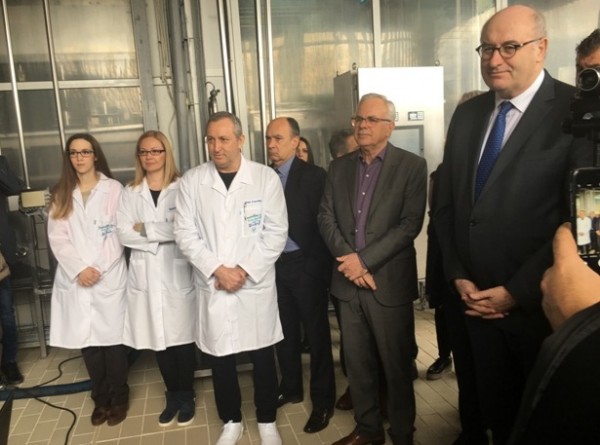Ο Αποστόλου ξενάγησε τον Επίτροπο Γεωργίας σε παραγωγικές μονάδες