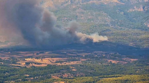 ΠΥΡΚΑΓΙΑ ΜΑΚΡΥΚΑΠΑ: Βελτιώθηκε η κατάσταση στο μέτωπο