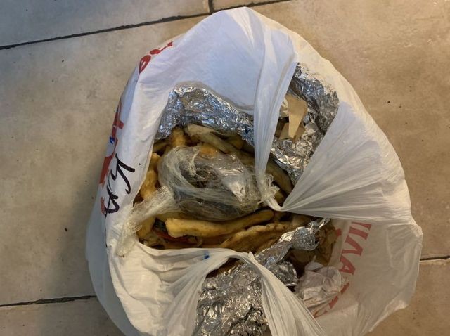 Σουβλάκια με χασίς επιχείρησε να βάλει στη φυλακή μητέρα κρατούμενου